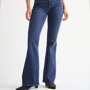 Abercrombie Vintage High Rise Flare Dark Wash Jean Size 4 | 27